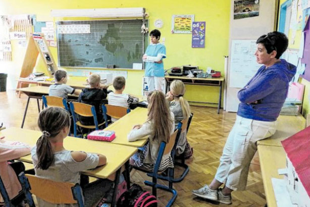 Volonteri Crvenog križa govore o oralnoj higijeni