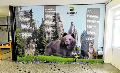 Djeca uče kroz edukativne kutke o velikim zvijerima