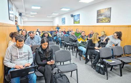 U NP-u Risnjak radionica na temu “Električne ograde i velike zvijeri – kako smanjiti štete i poboljšati suživot”