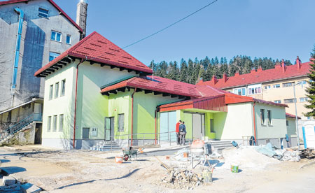 Upitan tek datum svečanog otvorenja delničke knjižnice