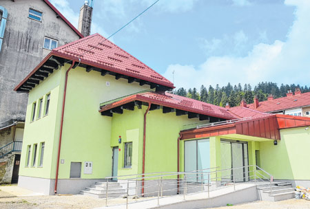 Knjižnici ime Janet Majnarich, a od doma ni ove godine ništa