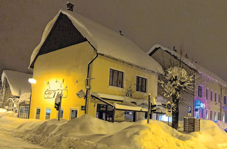 Domovinski rat i sad COVID-19 jedini u 30 godina zatvorili “Tin”
