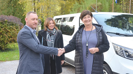 Brodokupskim osnovcima novo kombi vozilo