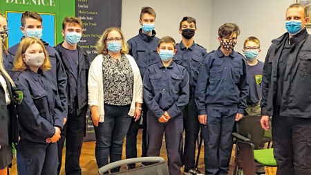 Gradonačelnica Katarina Mihelčić upriličila prijam u vijećnici za članove mladih uzrasta DVD-a Delnice