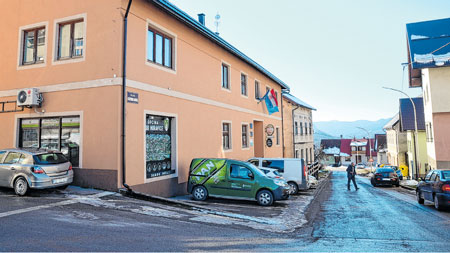 COVID 19: Veliki pad broja oboljelih varljiv – korona i dalje vreba!