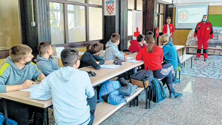 Tečaj junior spasilac: Na obuci devetoro delničkih osnovaca