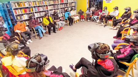 Delničani pratili nastup njemačke plesačice uz pomoć VR naočala