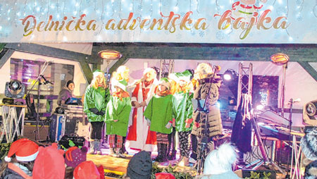 Vatromet i lampioni otvorili Delničku adventsku bajku
