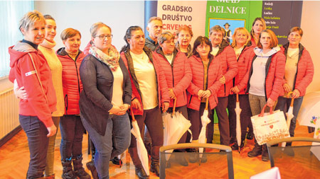 Žene iz Delnica i Mrkoplja brinu se o 78 korisnika projekta “Pružimo ruke”