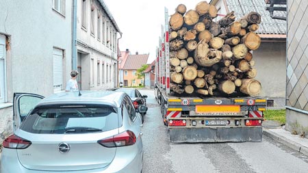 Zrinska ulica: Stanari peticijom traže zabranu prolaska teških kamiona ulicom
