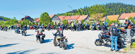 Poligon sigurne vožnje u Delnice privukao velik broj motociklista iz cijele Hrvatske